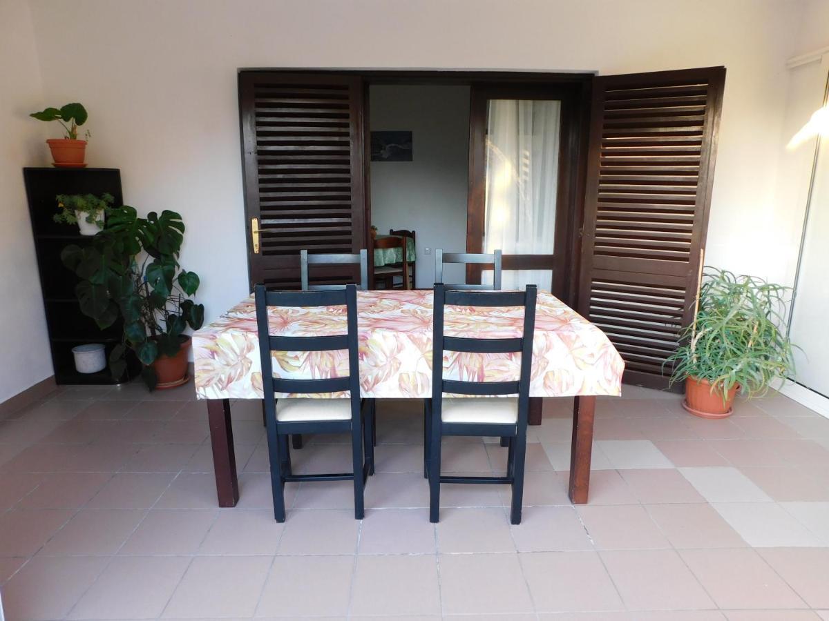 Apartmani Salus Паг Экстерьер фото